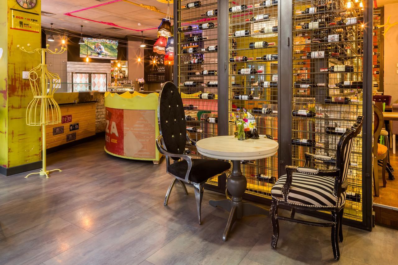 利沃夫中心宜必思尚品酒店 外观 照片